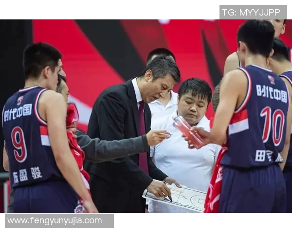 广州篮球队杯赛战术解析与表现评估全面分析